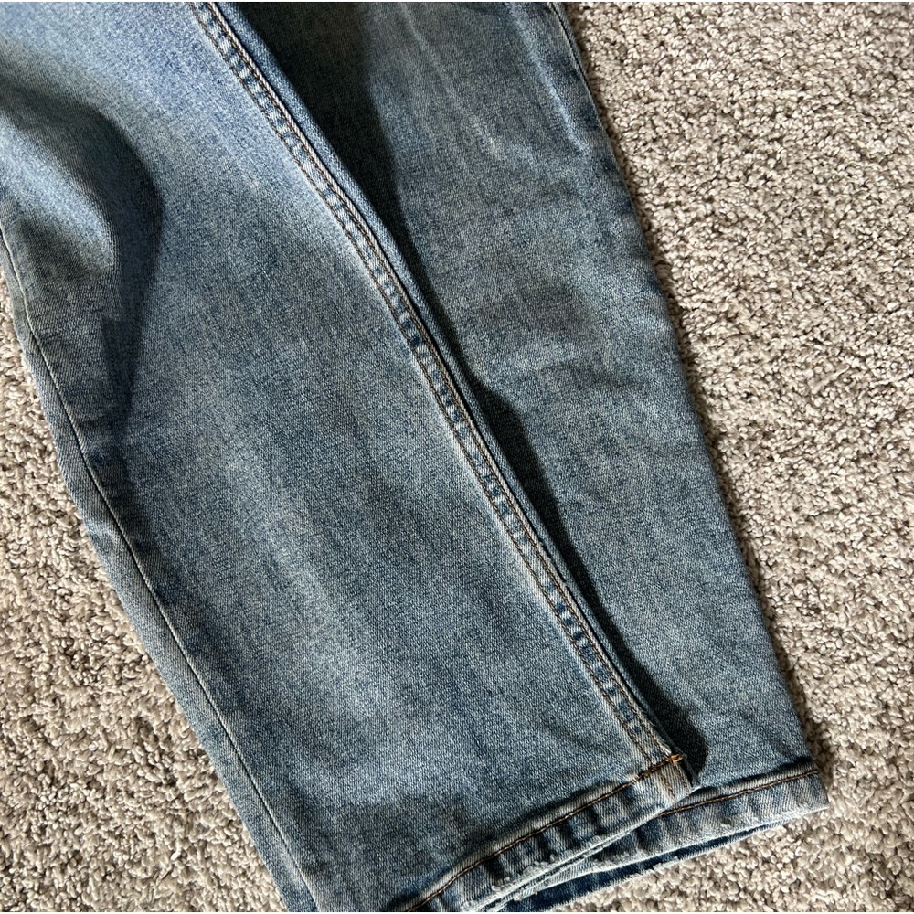 Boys RVCA jeans - Picture 2 of 4